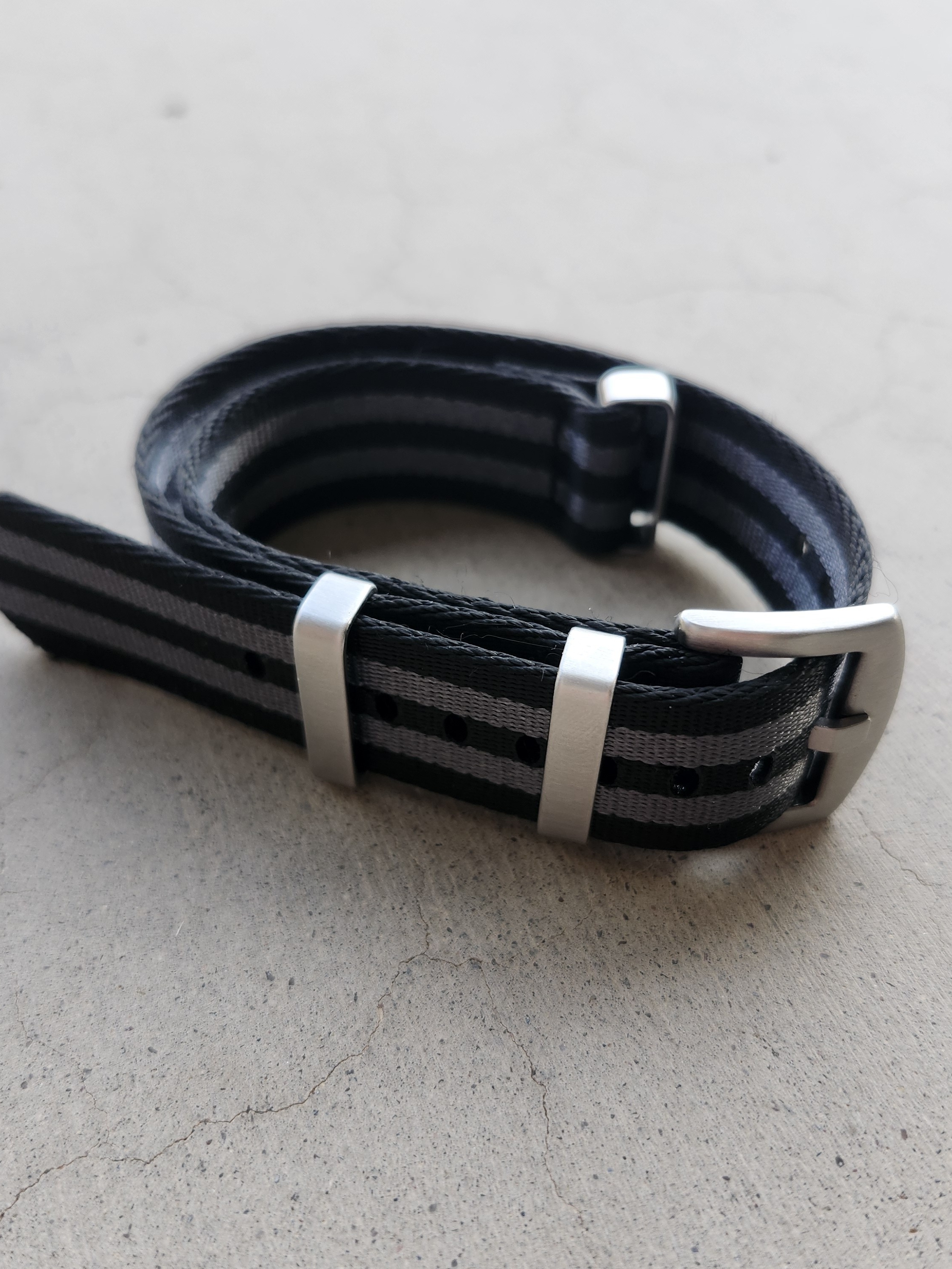 Bond Fabric Watch Strap Black Grey 20mm